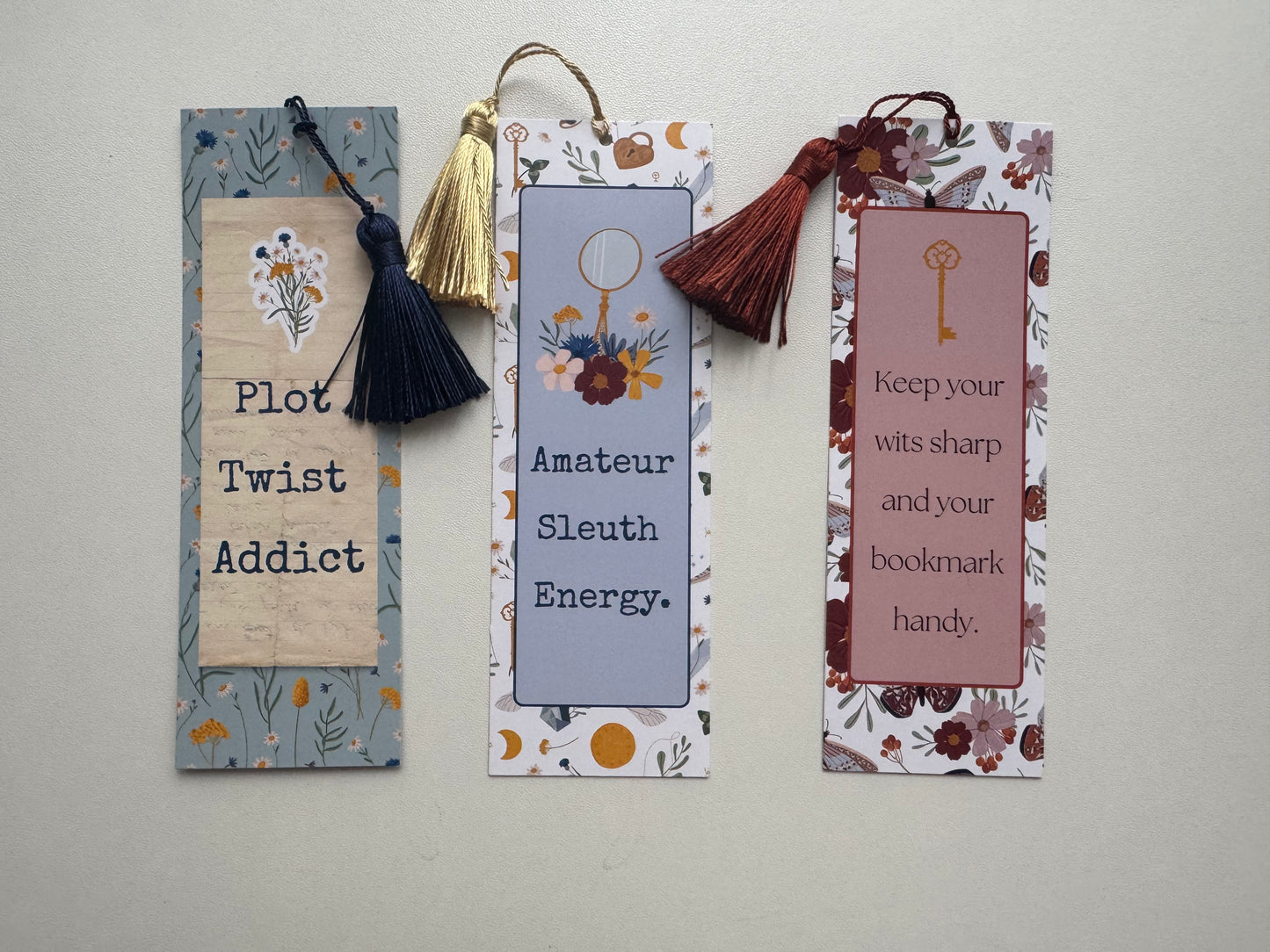 Mystery Lover's Holiday Gift Box